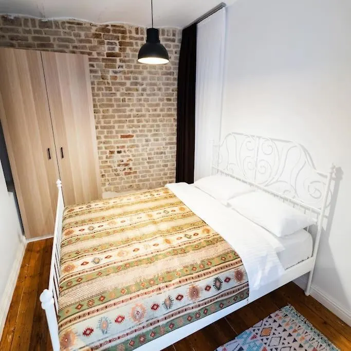 Istiklal Yakininda Yenilenmis Daire İstanbul